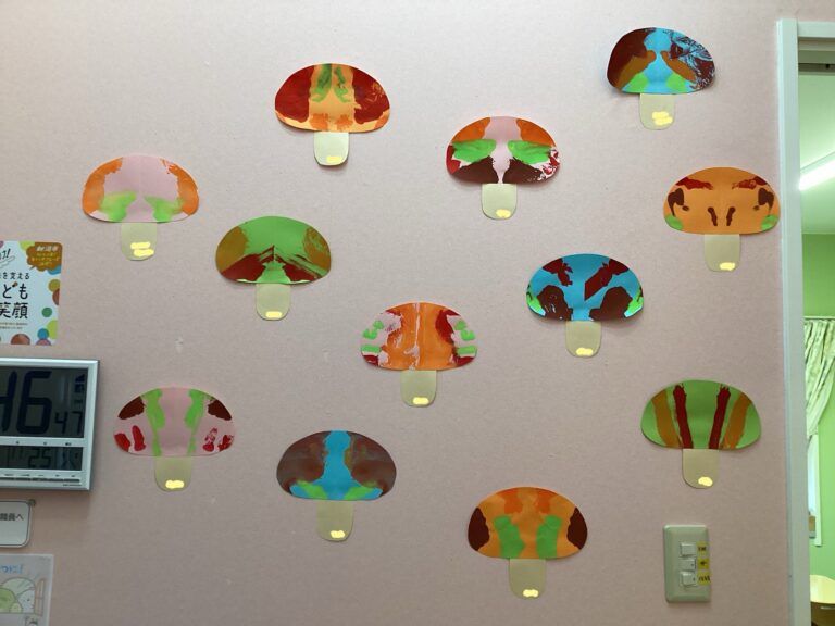 “デカルコマニー”でキノコ🍄